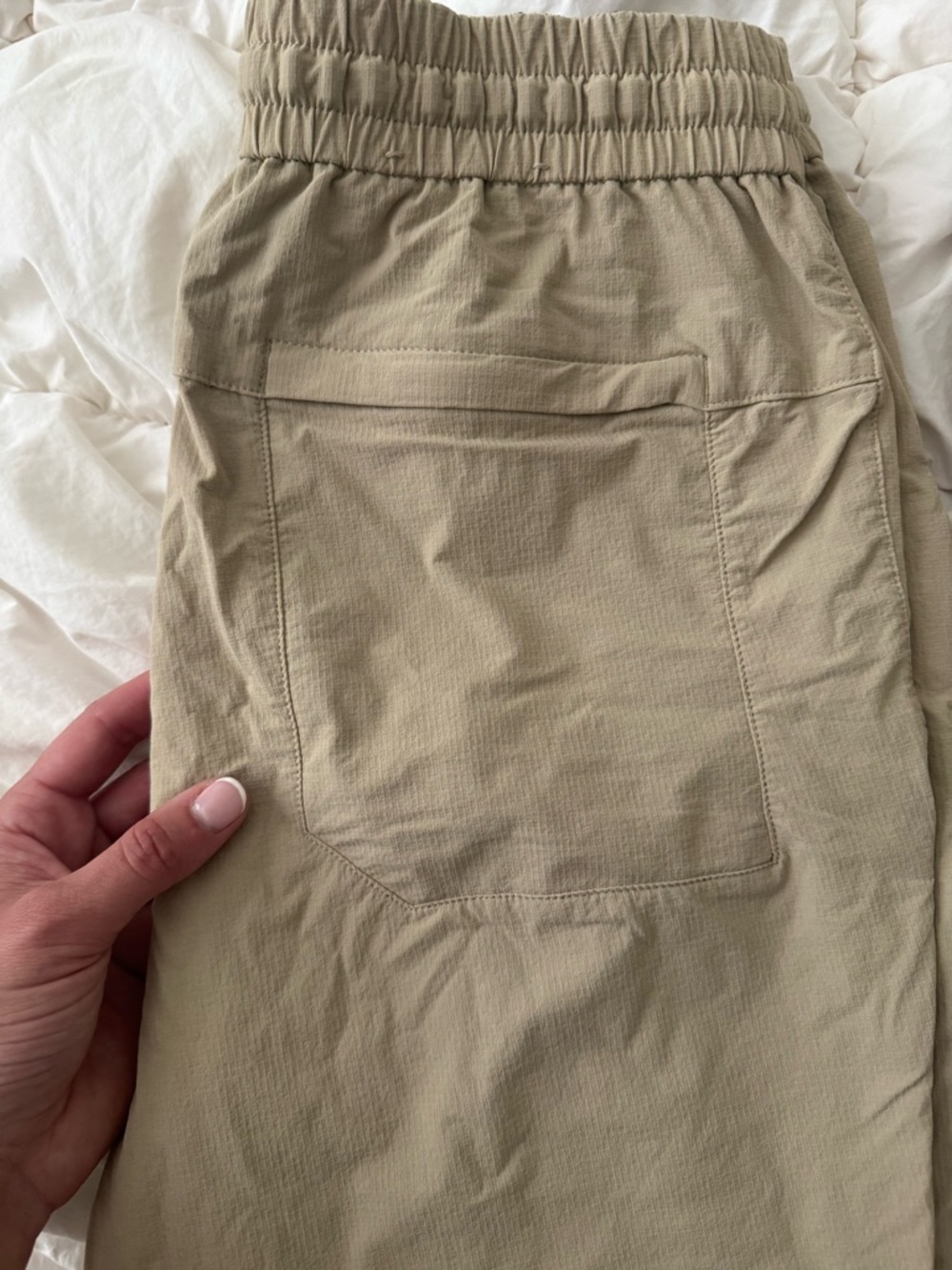 Lululemon 7”  Men's Khaki Drawstring Shorts - Picture 2 of 4